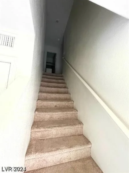 9617 Pine River, Las Vegas, NV 89123