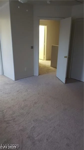 9617 Pine River, Las Vegas, NV 89123