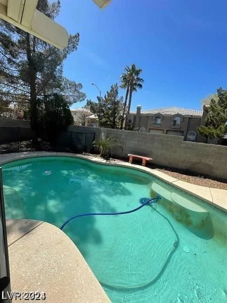 9617 Pine River, Las Vegas, NV 89123