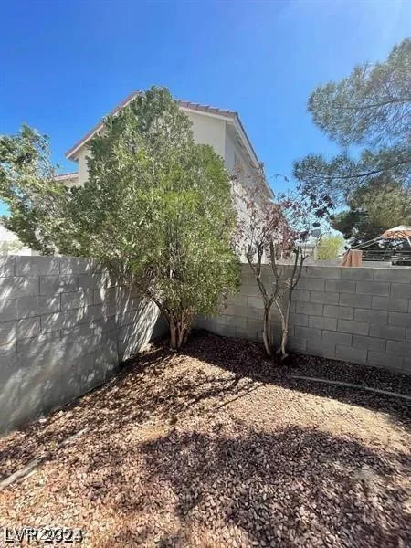 9617 Pine River, Las Vegas, NV 89123