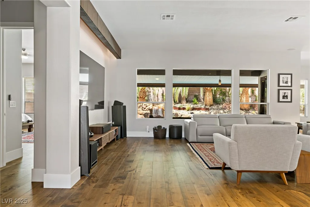 1509 Winslow, Las Vegas, NV 89117