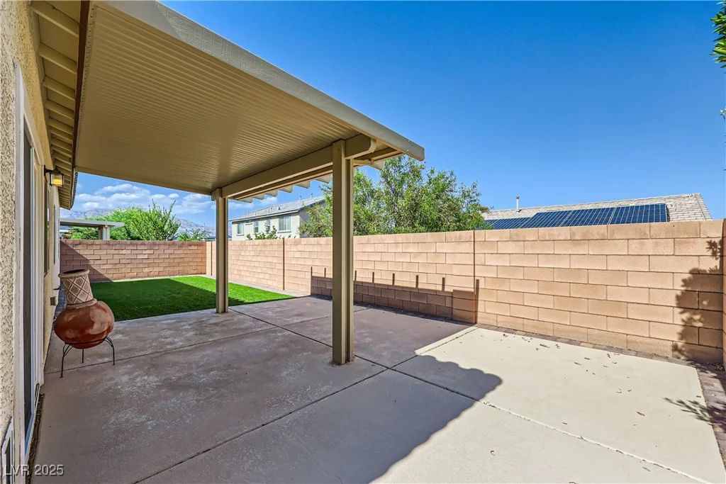 1792 Gentle Brook, North Las Vegas, NV 89084