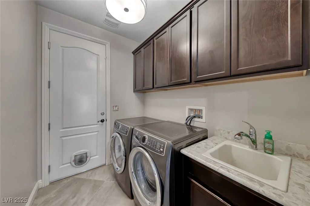1727 Sonoran Bluff, Henderson, NV 89014