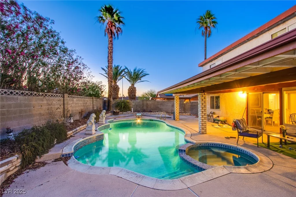 4539 Peardale, Las Vegas, NV 89147