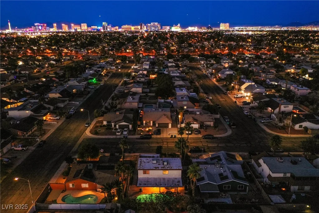 4539 Peardale, Las Vegas, NV 89147