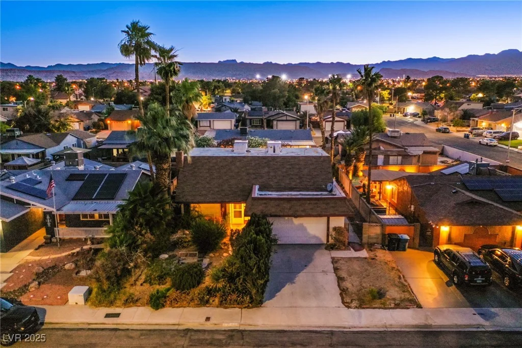 4539 Peardale, Las Vegas, NV 89147