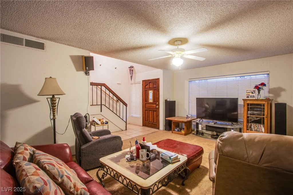 4539 Peardale, Las Vegas, NV 89147