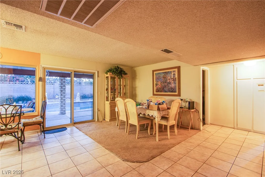 4539 Peardale, Las Vegas, NV 89147