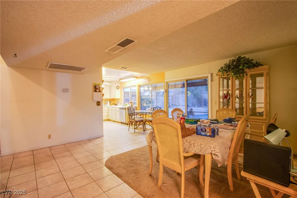 4539 Peardale, Las Vegas, NV 89147