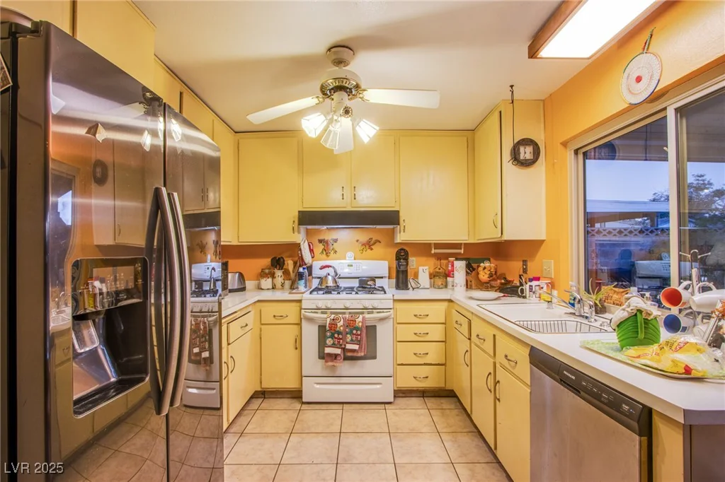 4539 Peardale, Las Vegas, NV 89147