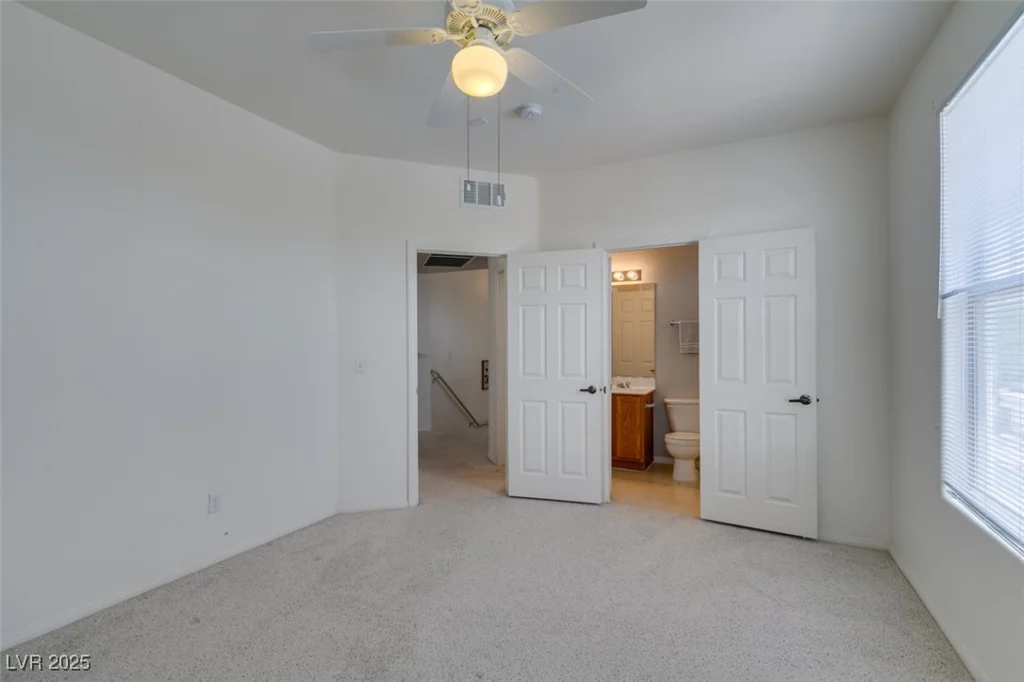 5855 Valley, North Las Vegas, NV 89031