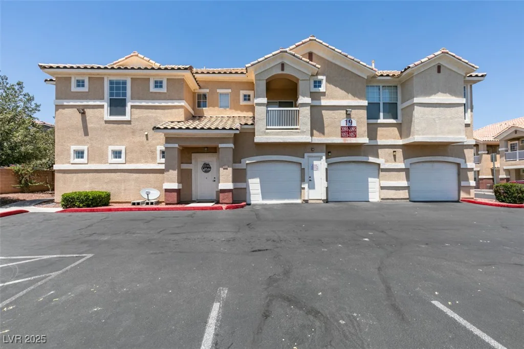5855 Valley, North Las Vegas, NV 89031