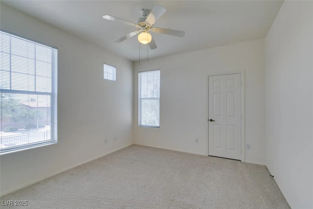 5855 Valley, North Las Vegas, NV 89031