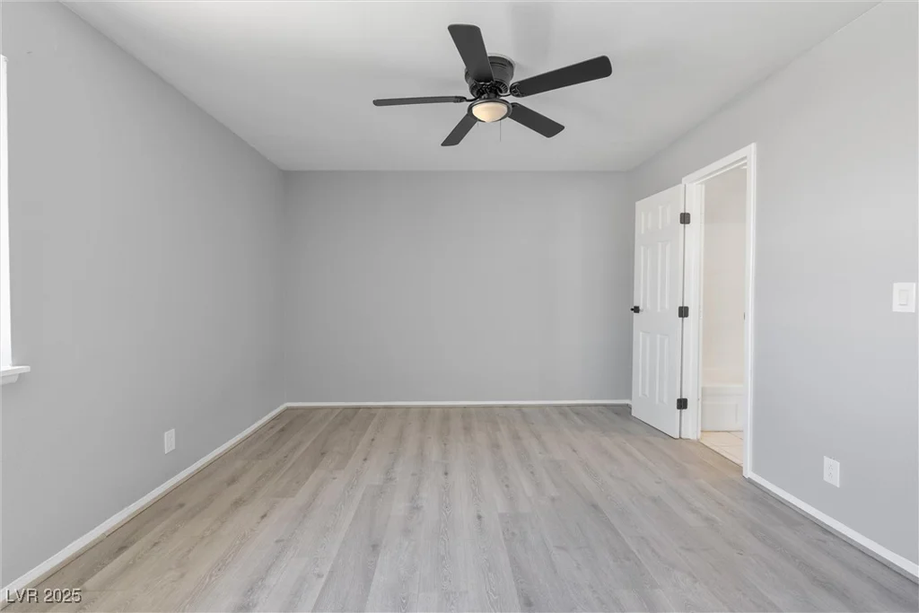 6442 Ironbark, Las Vegas, NV 89107