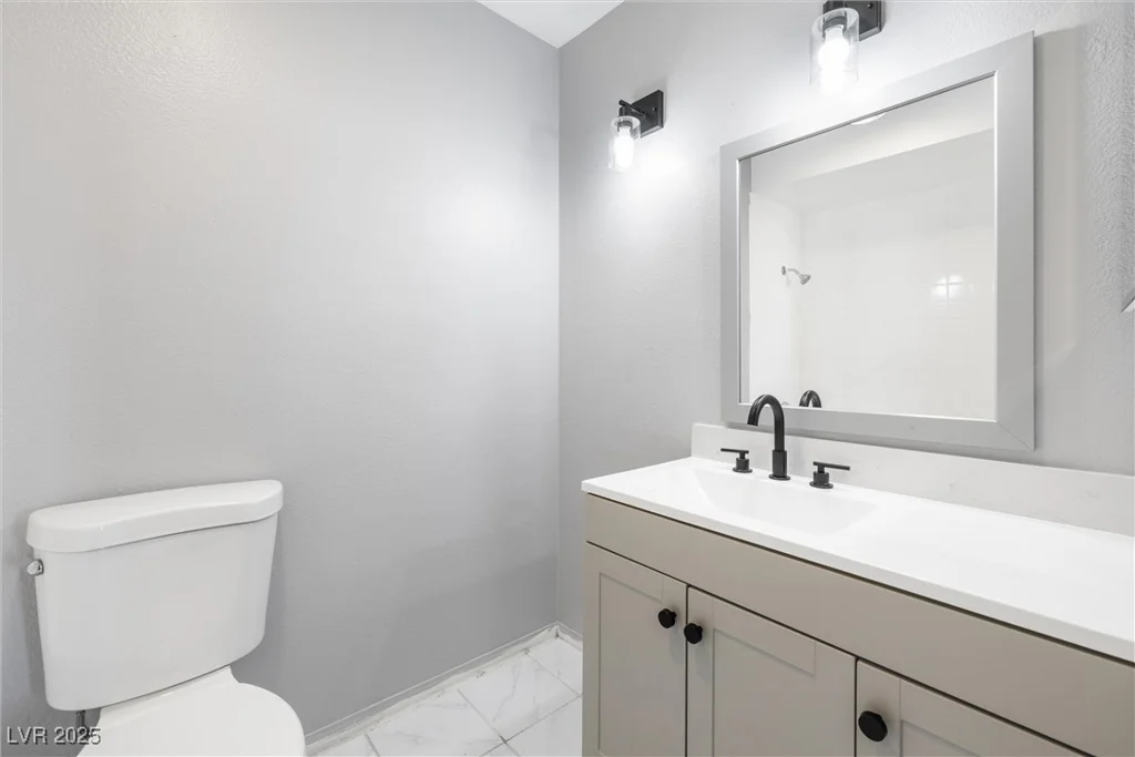 6442 Ironbark, Las Vegas, NV 89107