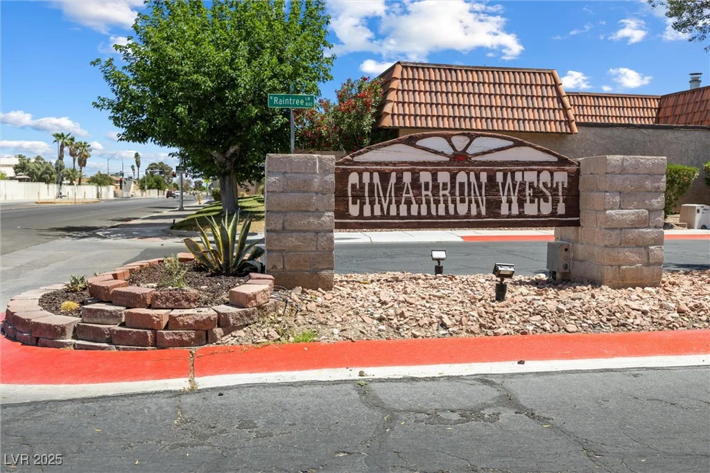 6442 Ironbark, Las Vegas, NV 89107