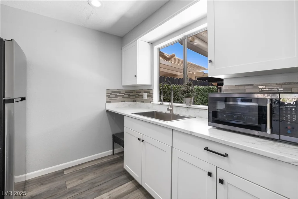 6442 Ironbark, Las Vegas, NV 89107