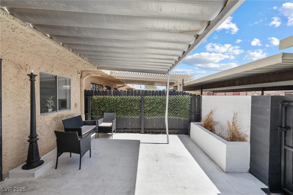 6442 Ironbark, Las Vegas, NV 89107