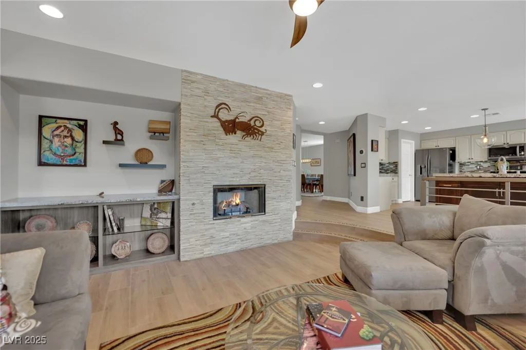 15 Imposing Knoll, Henderson, NV 89002