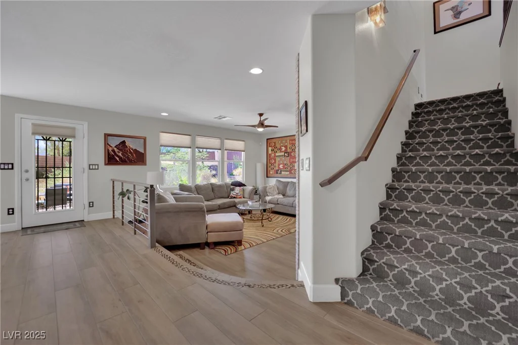 15 Imposing Knoll, Henderson, NV 89002
