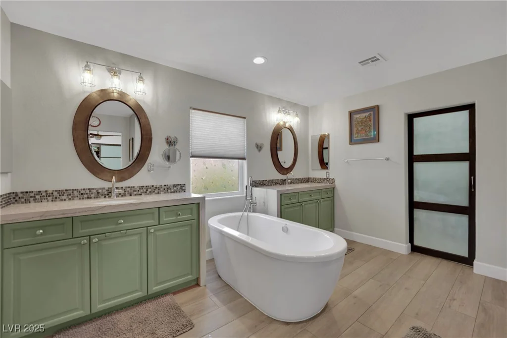 15 Imposing Knoll, Henderson, NV 89002