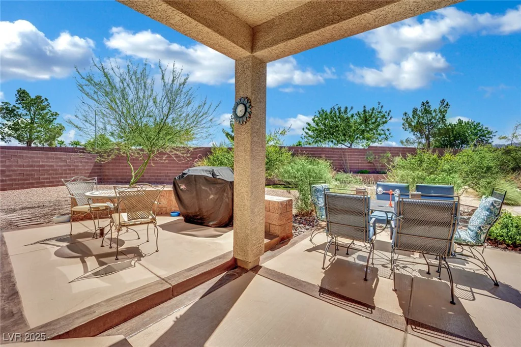 15 Imposing Knoll, Henderson, NV 89002