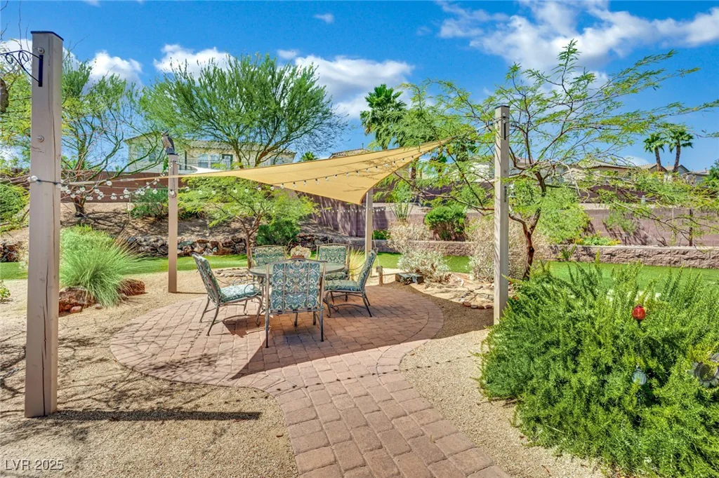 15 Imposing Knoll, Henderson, NV 89002