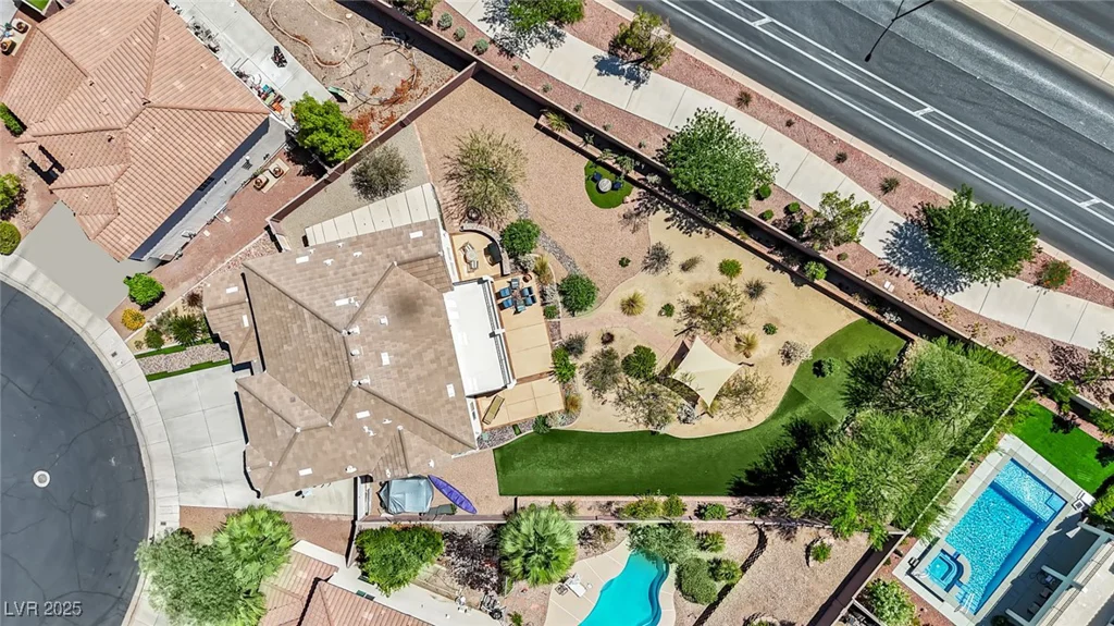 15 Imposing Knoll, Henderson, NV 89002