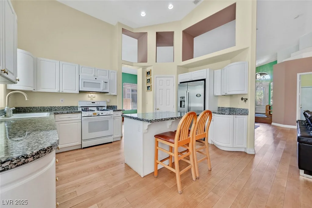 4724 Stavanger, Las Vegas, NV 89147