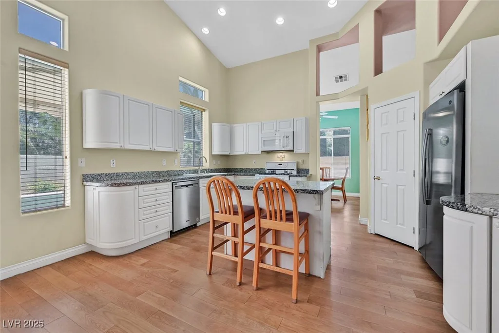 4724 Stavanger, Las Vegas, NV 89147