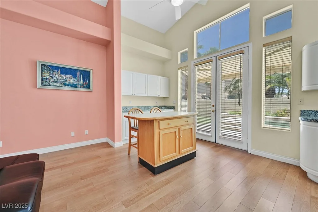 4724 Stavanger, Las Vegas, NV 89147