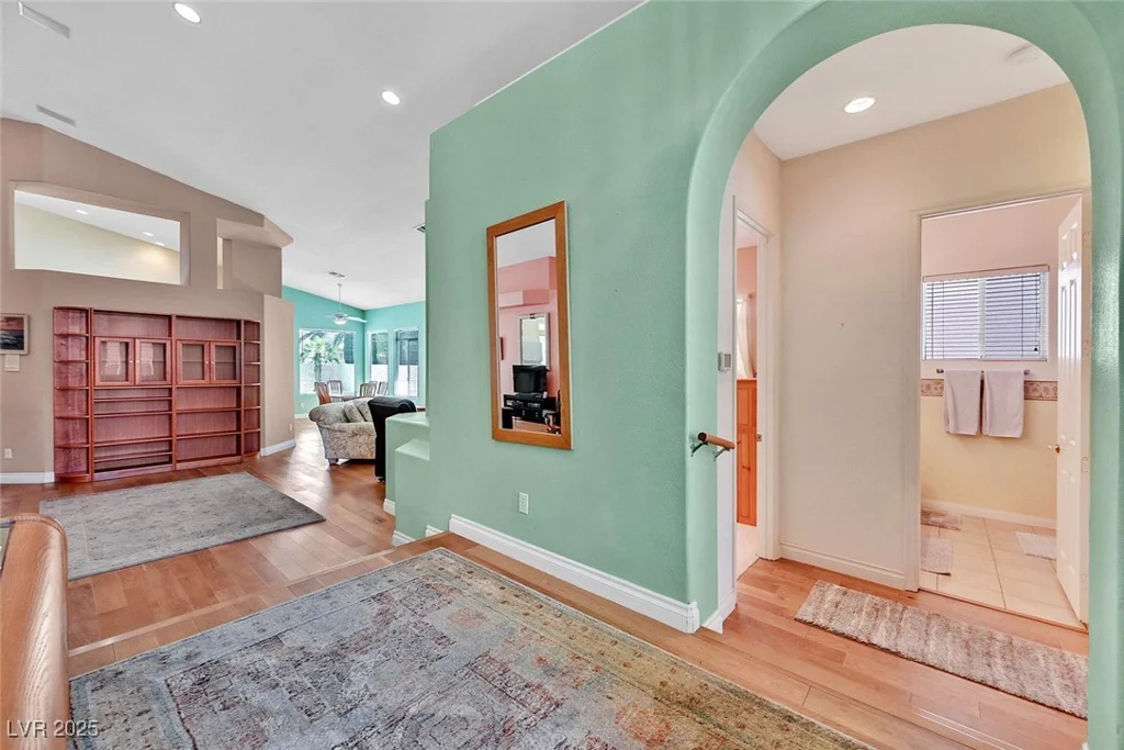 4724 Stavanger, Las Vegas, NV 89147