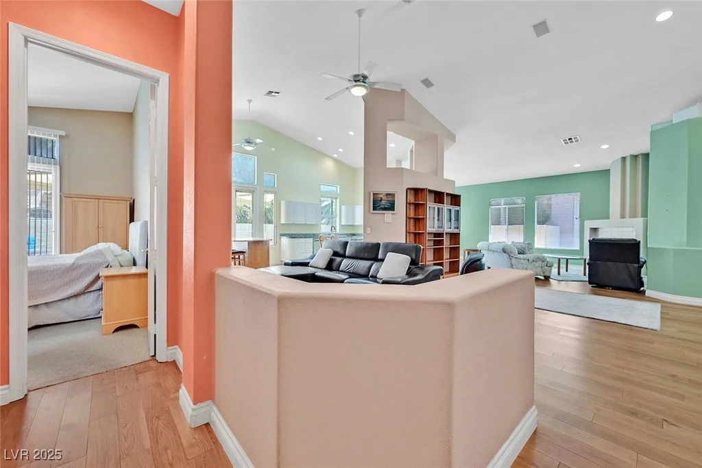 4724 Stavanger, Las Vegas, NV 89147