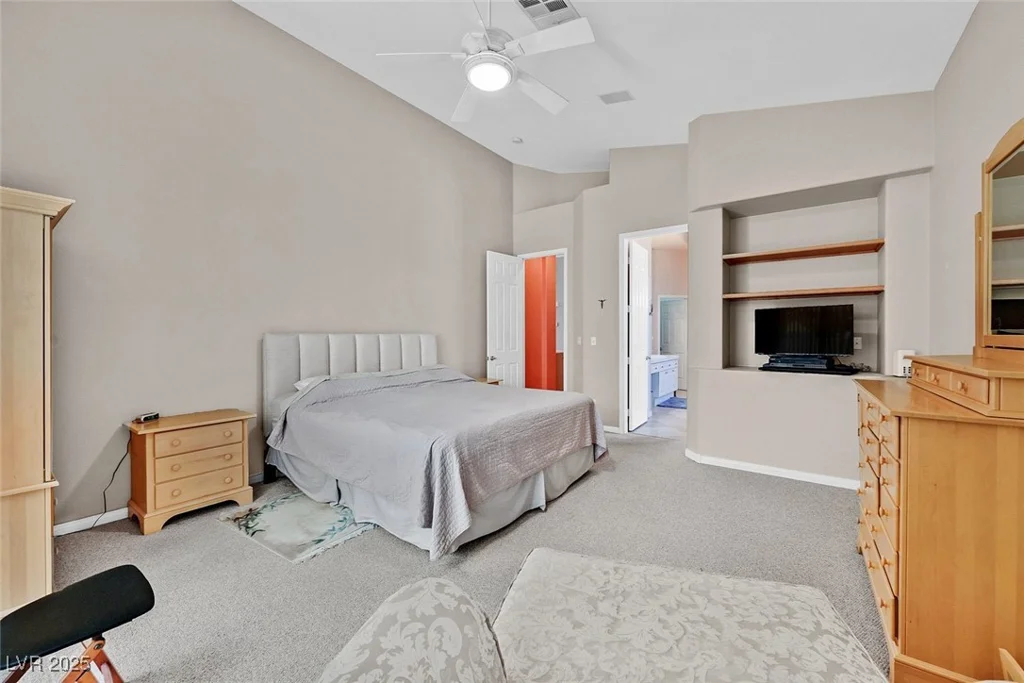 4724 Stavanger, Las Vegas, NV 89147