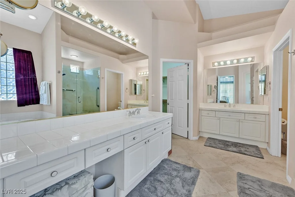 4724 Stavanger, Las Vegas, NV 89147