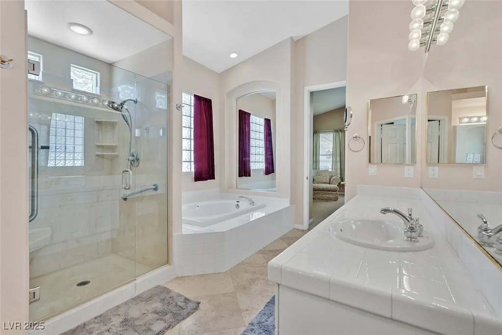 4724 Stavanger, Las Vegas, NV 89147