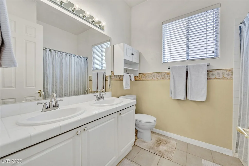 4724 Stavanger, Las Vegas, NV 89147