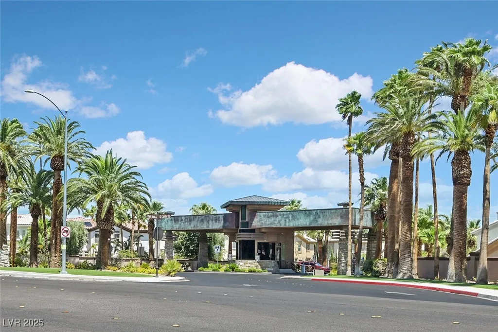 4724 Stavanger, Las Vegas, NV 89147