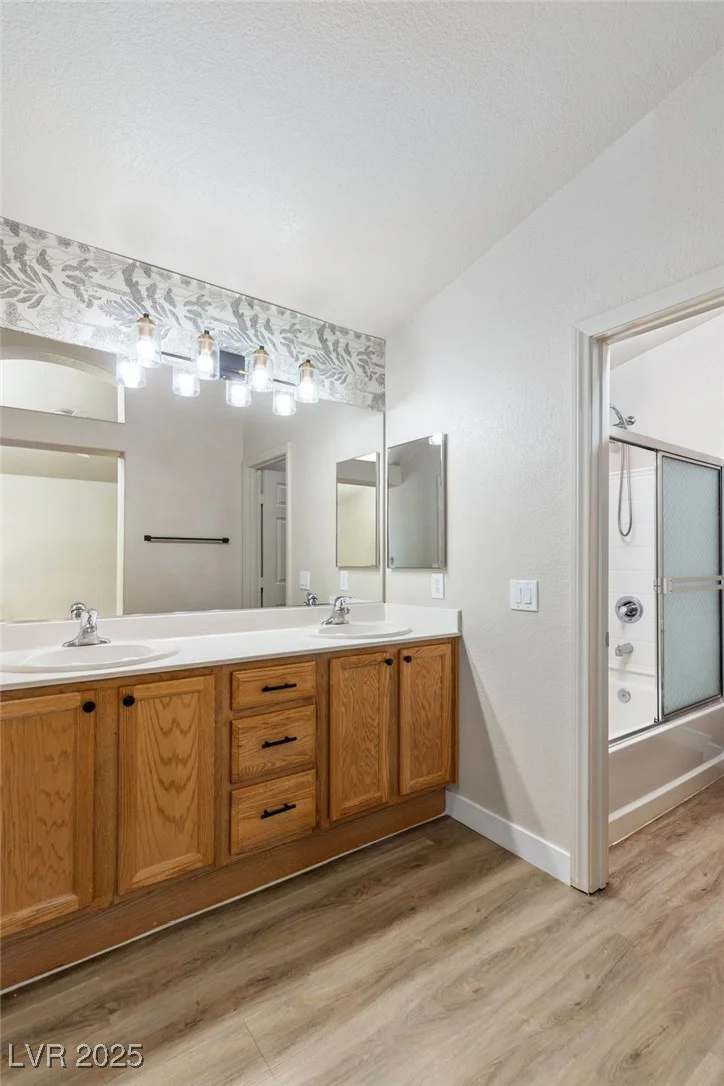 6525 Raven Hall, North Las Vegas, NV 89084
