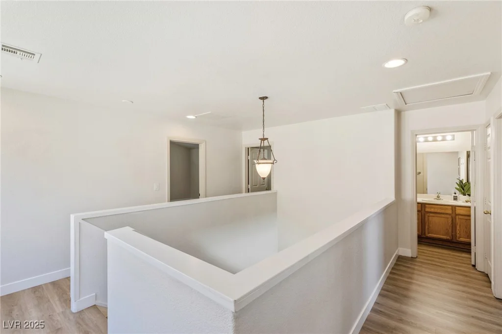 6525 Raven Hall, North Las Vegas, NV 89084