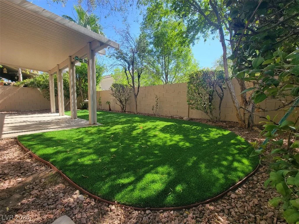 1812 Warrenville, Las Vegas, NV 89117