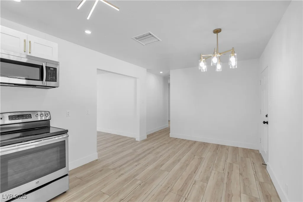 2105 Berkley, Las Vegas, NV 89101