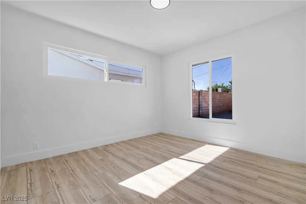 2105 Berkley, Las Vegas, NV 89101