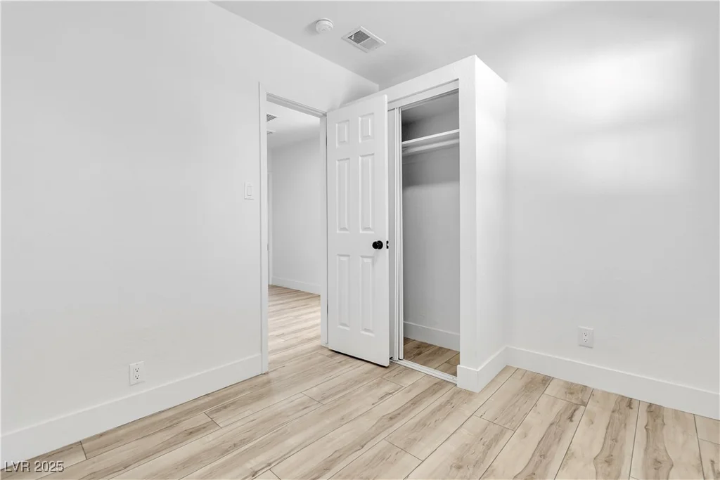 2105 Berkley, Las Vegas, NV 89101