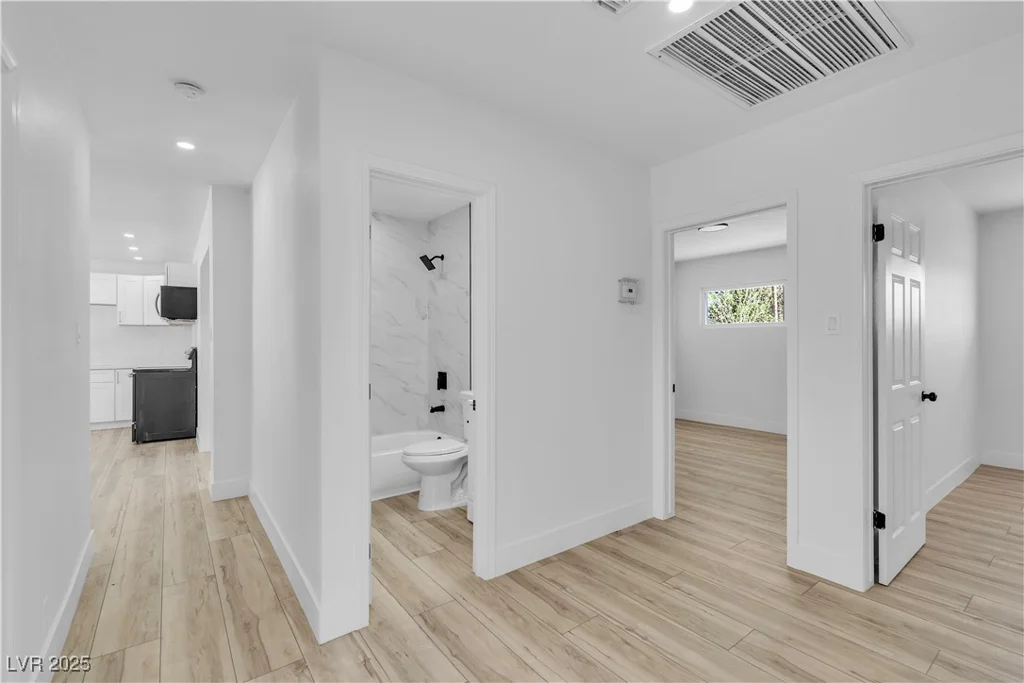 2105 Berkley, Las Vegas, NV 89101