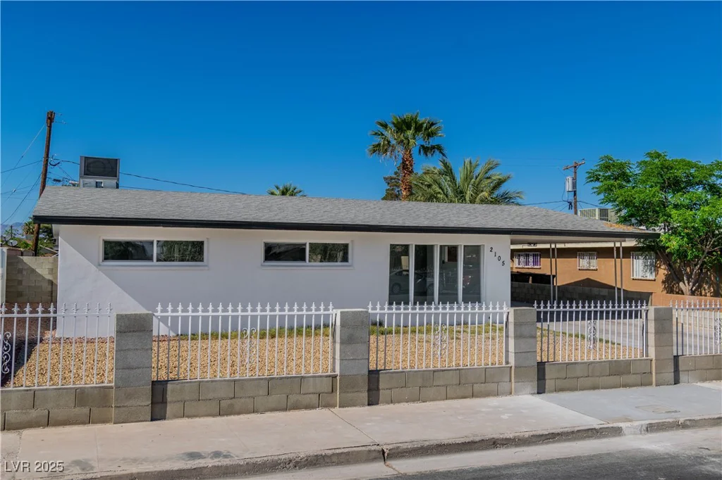 2105 Berkley, Las Vegas, NV 89101