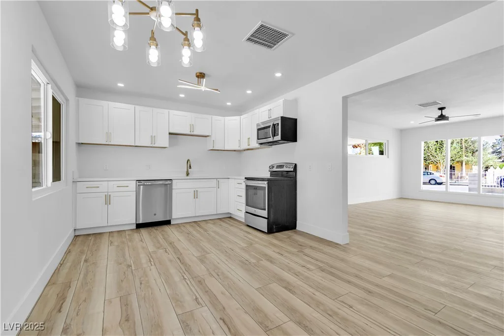 2105 Berkley, Las Vegas, NV 89101