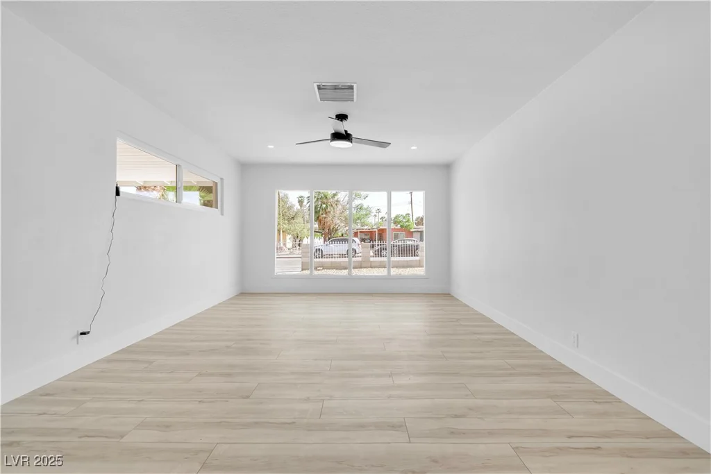 2105 Berkley, Las Vegas, NV 89101