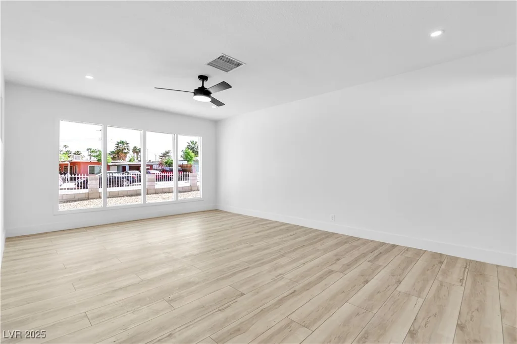2105 Berkley, Las Vegas, NV 89101