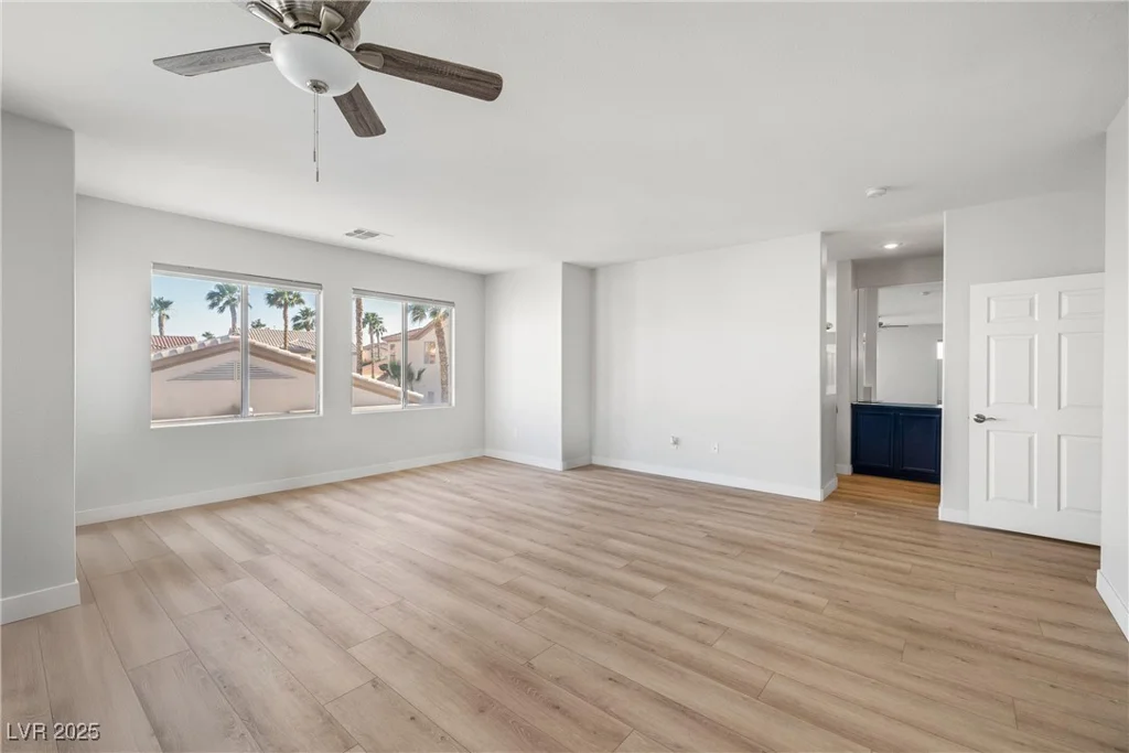 323 Harpers Ferry, Las Vegas, NV 89148
